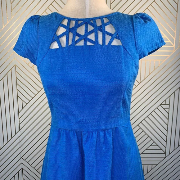 Anthropologie Maeve Aria Dress Fit & Flare Short Sleeve Cut Out Neck Blue Size 0 - Picture 3 of 10